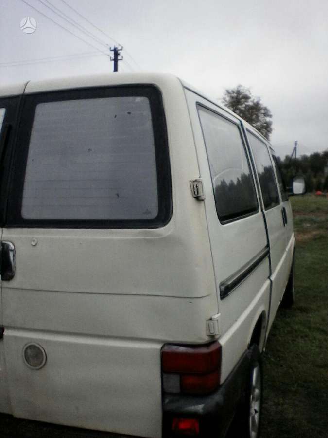 Volkswagen Caravelle по частям
