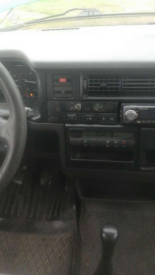 Volkswagen Caravelle dalimis