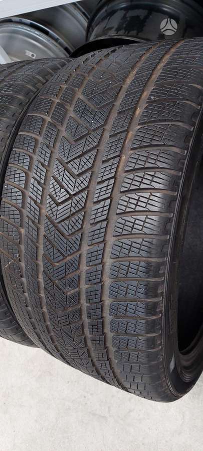 Pirelli SCORPION WINTER TM, winter 305/35 R21