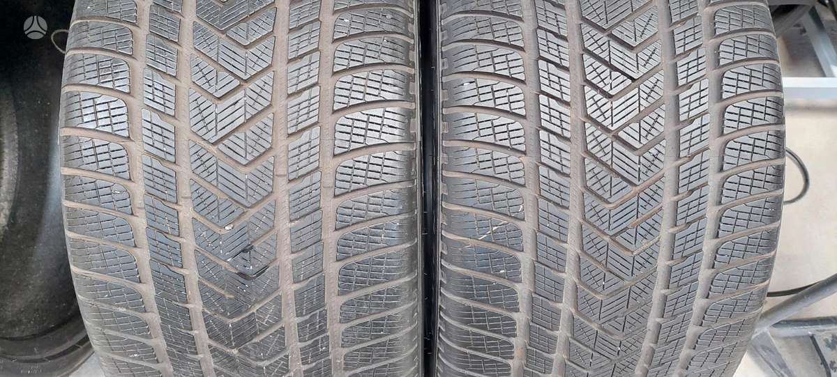 Pirelli SCORPION WINTER TM, winter 305/35 R21