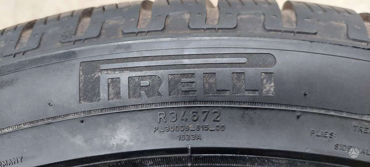 Pirelli SCORPION WINTER TM, winter 305/35 R21