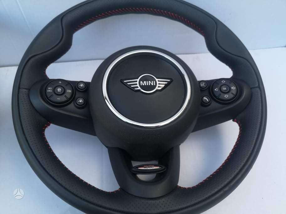 Mini Cooper dashboard, airbags, steering wheel