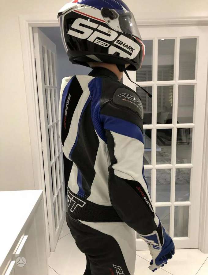 RST, vientisi