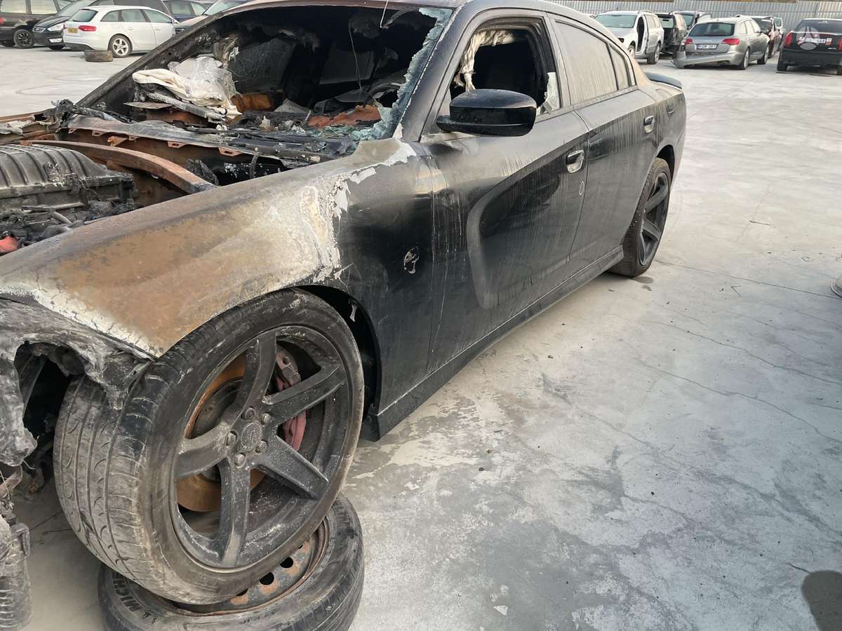 Dodge Charger rezerves daļās