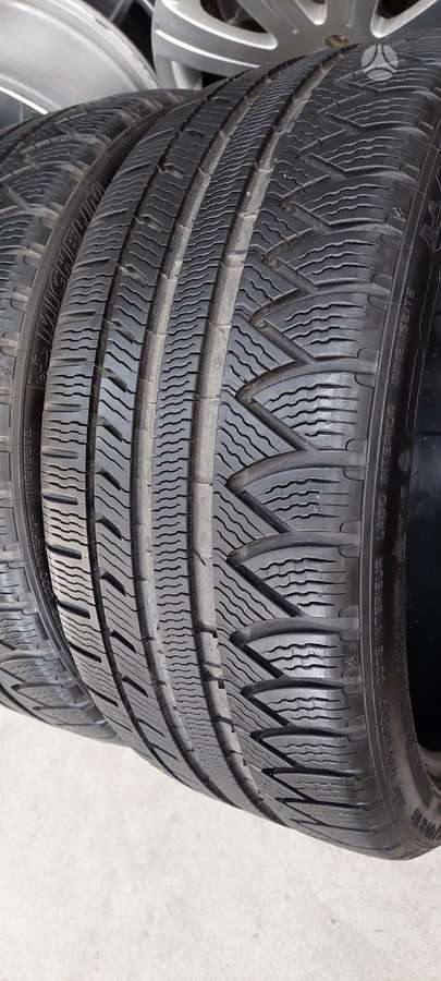 Michelin PA3, winter 225/40 R18
