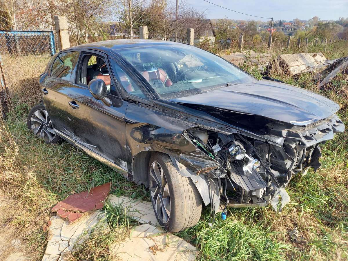 Citroen DS5, RHH, dalimis. Dalimis