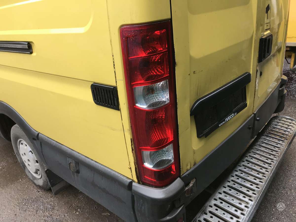 Iveco DAILY, krovininiai mikroautobusai