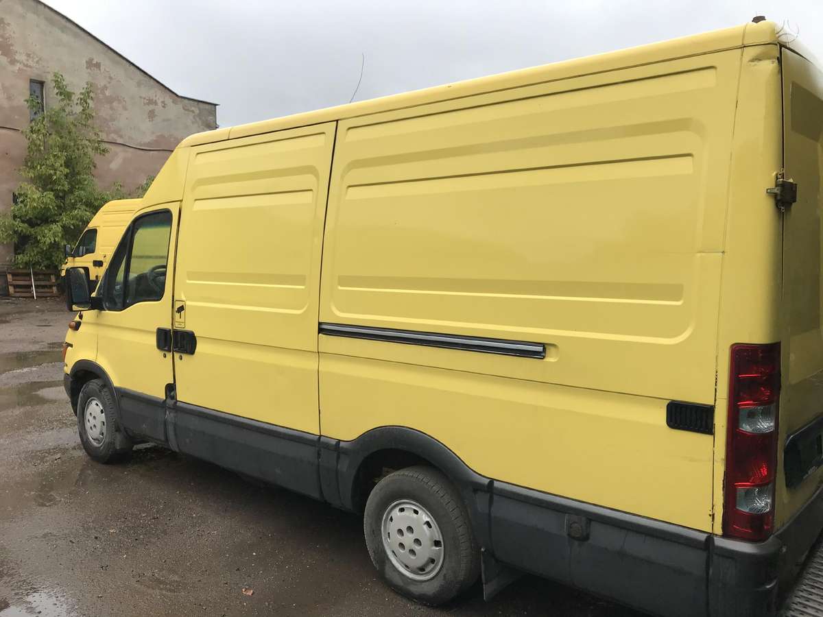 Iveco DAILY, krovininiai mikroautobusai