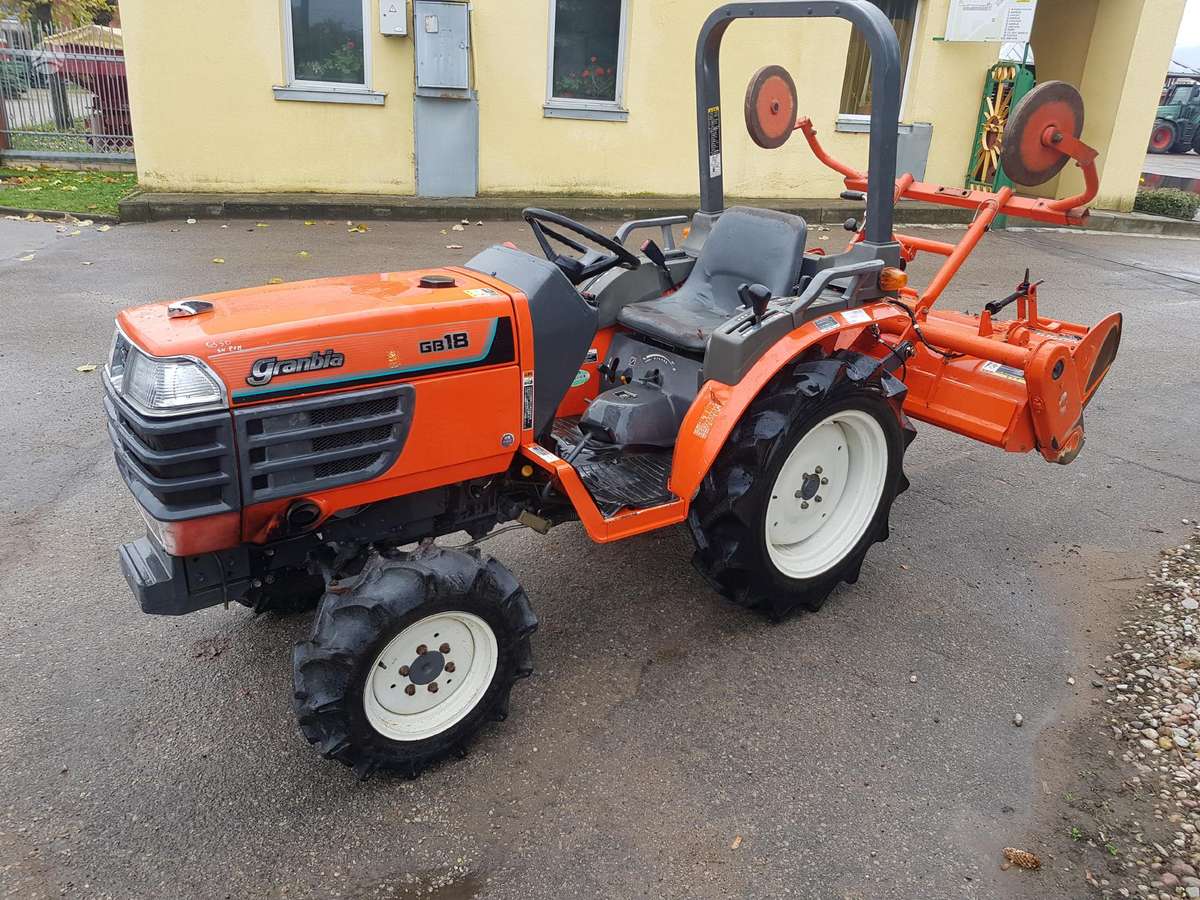 Kubota GB 18, tractors