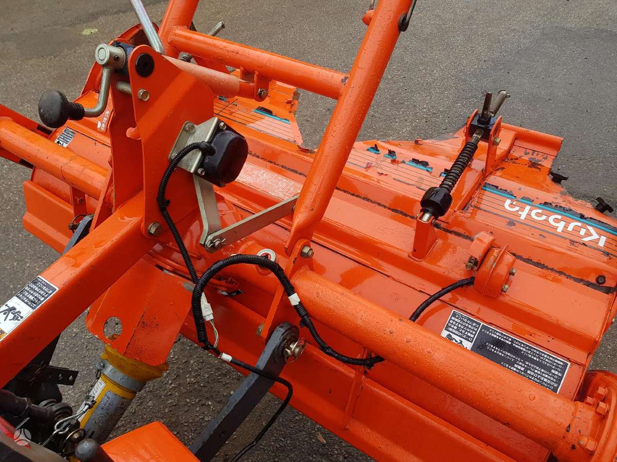 Kubota GB 18, tractors