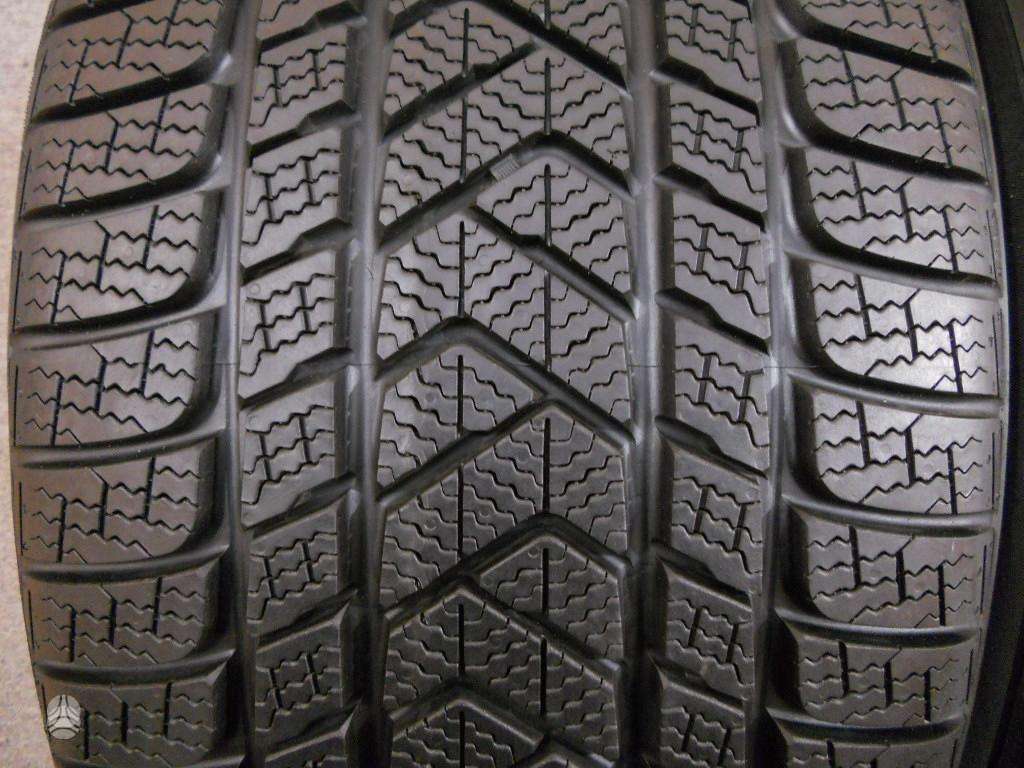 Pirelli Sotto Zero3 8mm 95%, winter 245/35 R21