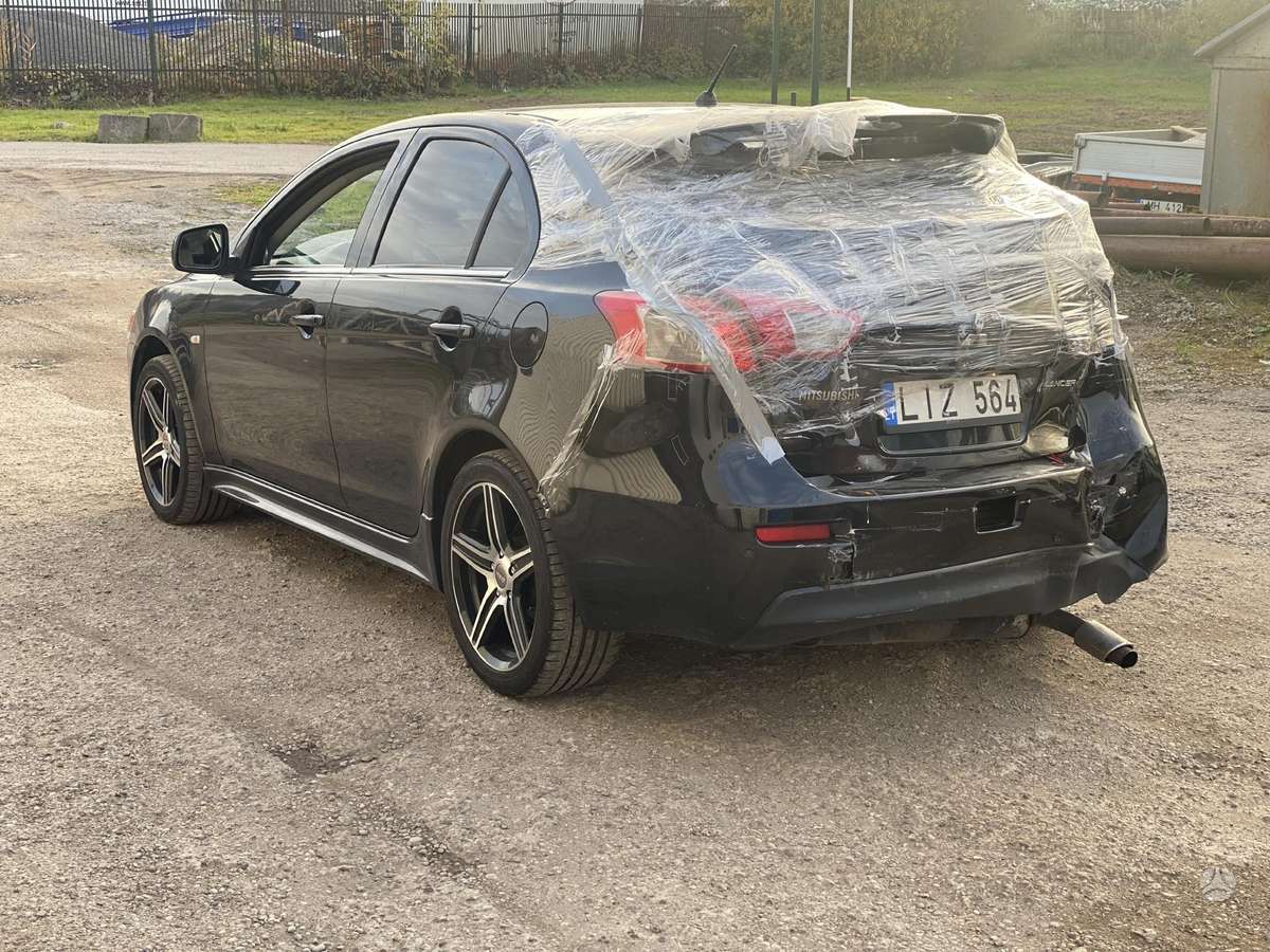 Mitsubishi Lancer dalimis