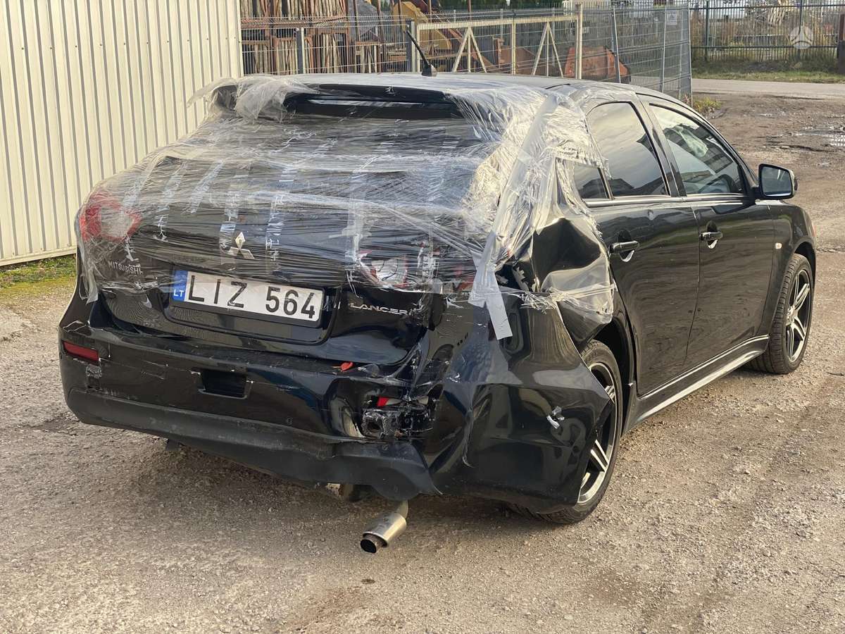 Mitsubishi Lancer dalimis