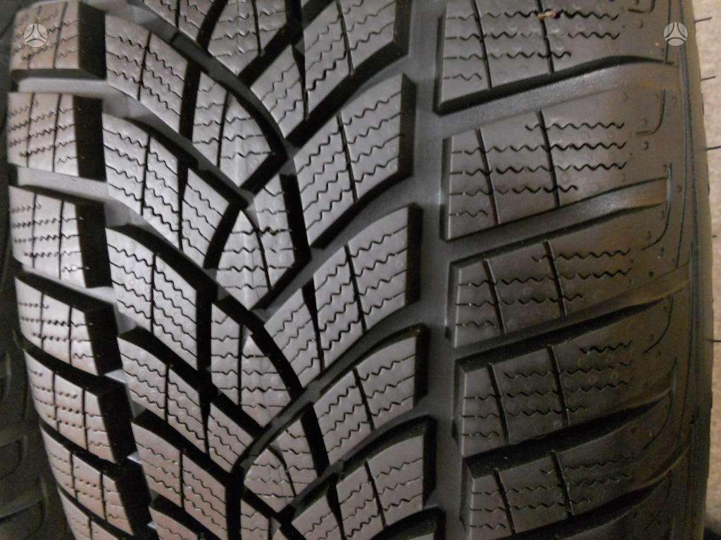 Goodyear Performance Gen-1 8mm 95%*, winter 215/65 R17