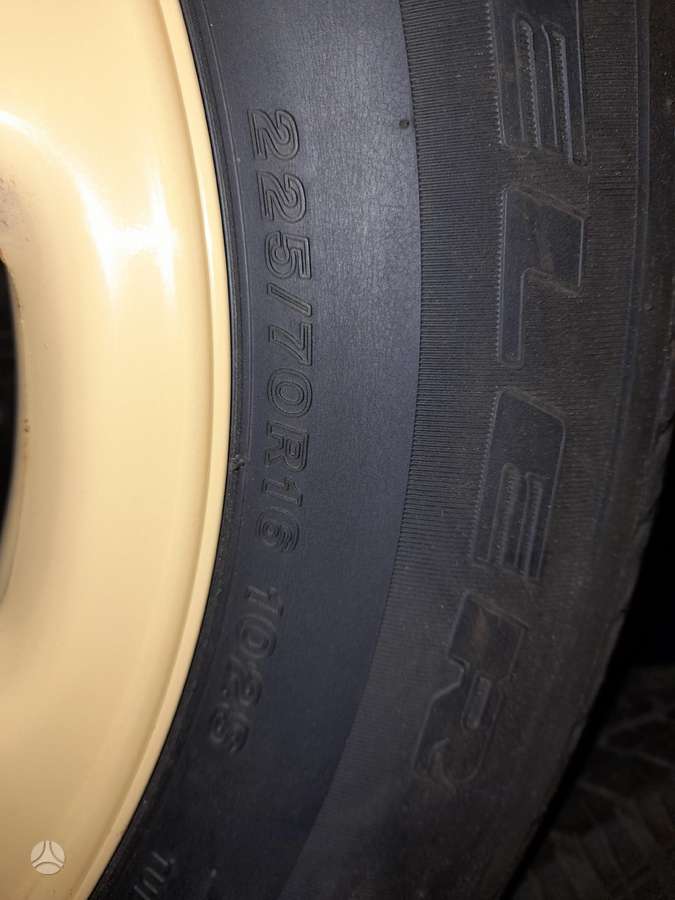 Suzuki, plieniniai štampuoti, R16
