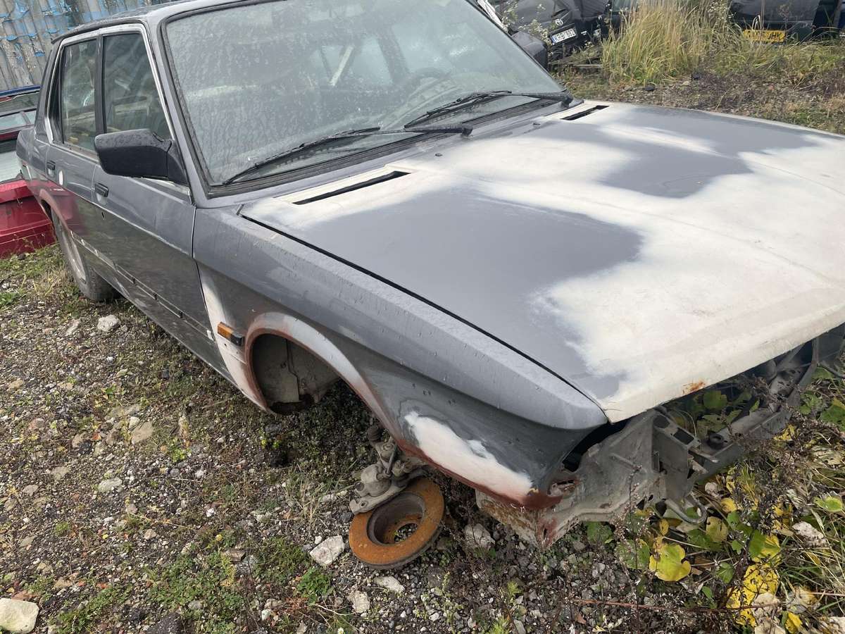 BMW 528 по частям