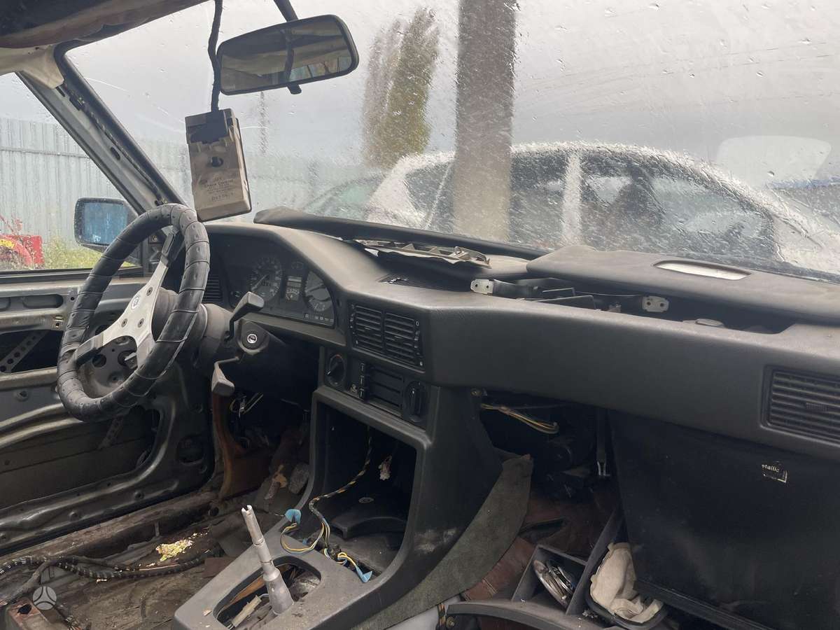 BMW 528 for parts
