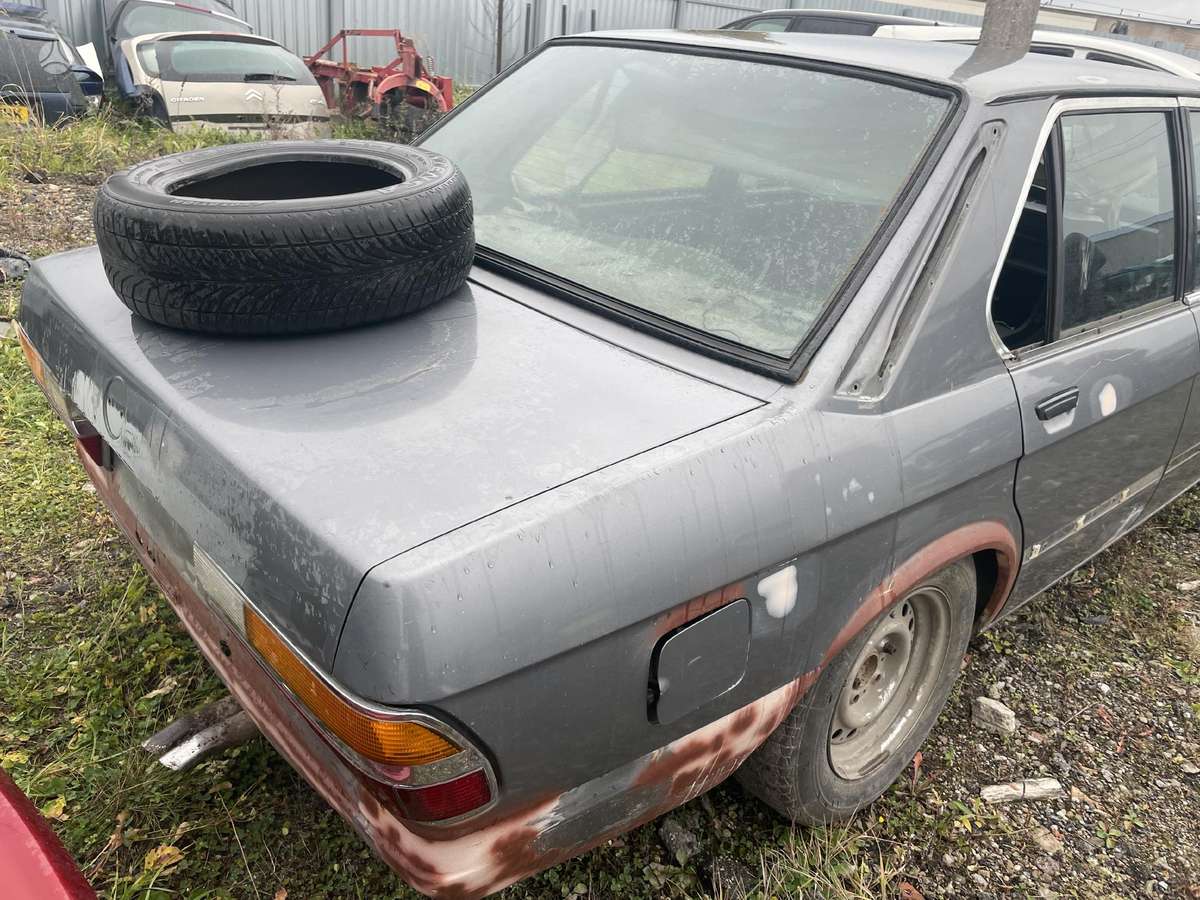 BMW 528 по частям