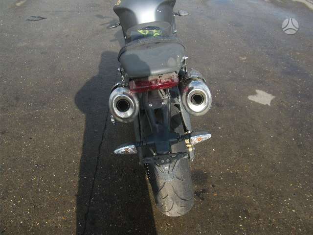 Triumph Street Triple, street / classic