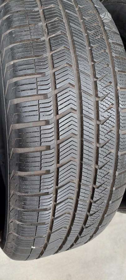 Vredestein, žieminės 235/55 R18