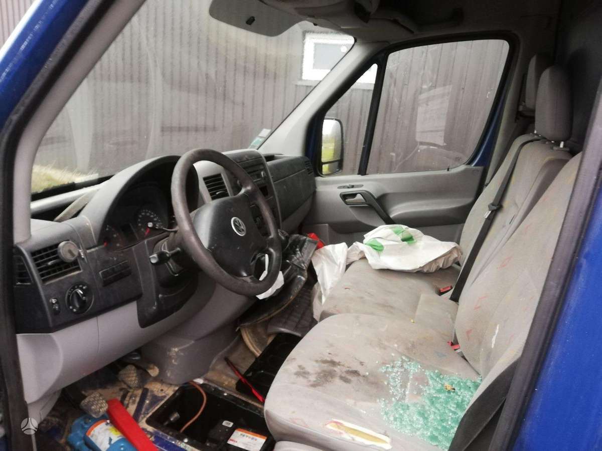 Volkswagen Crafter, cargo vans