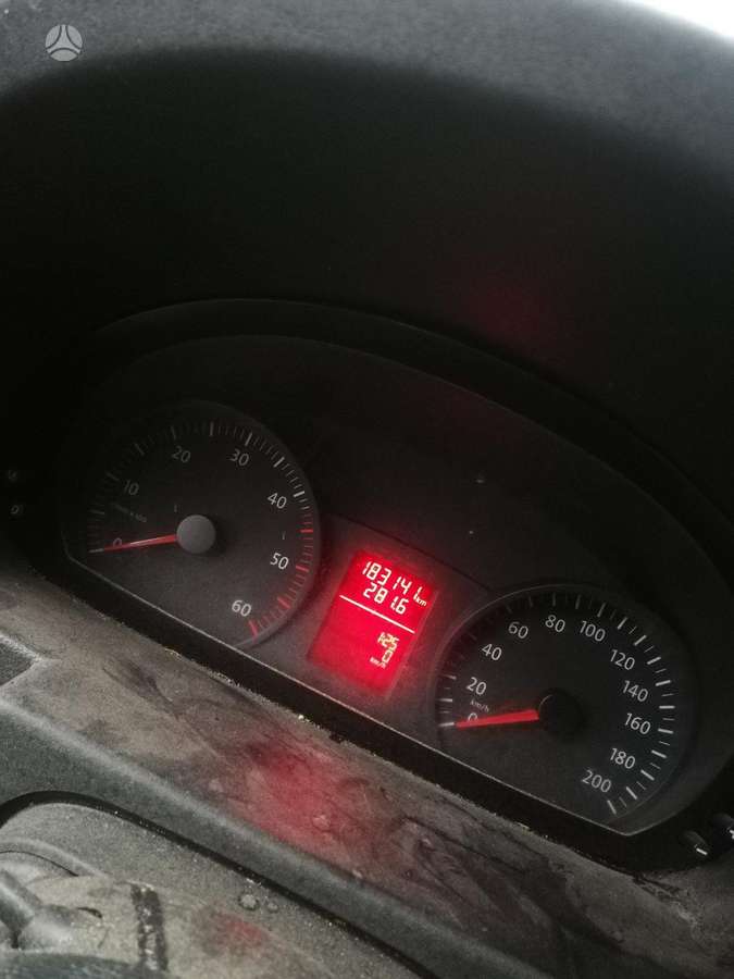 Volkswagen Crafter, preču