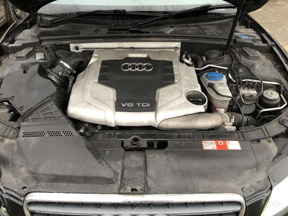 Audi A5 dalimis. S line