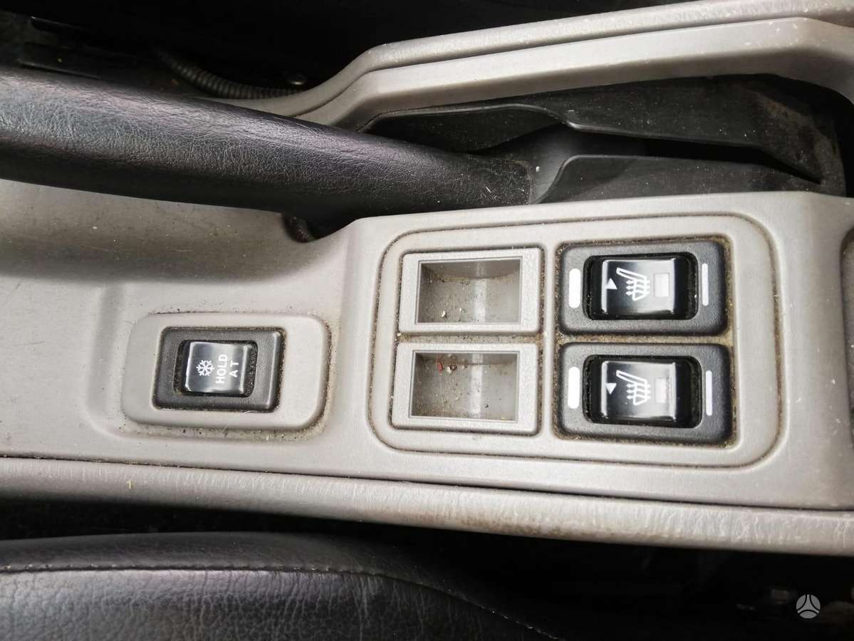 Subaru Forester, 2.0 l., off-road / crossover