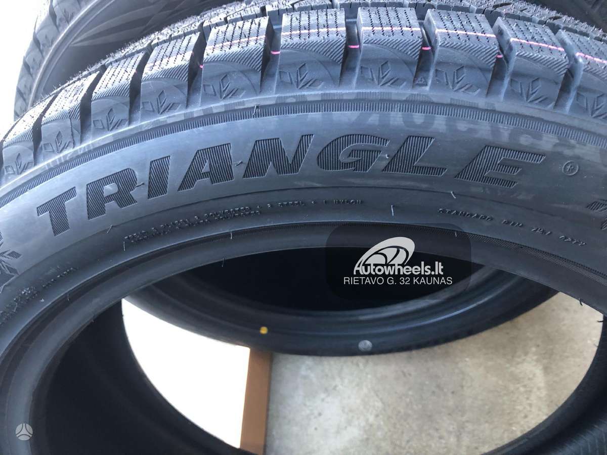 Triangle Snow Link, winter 235/50 R19