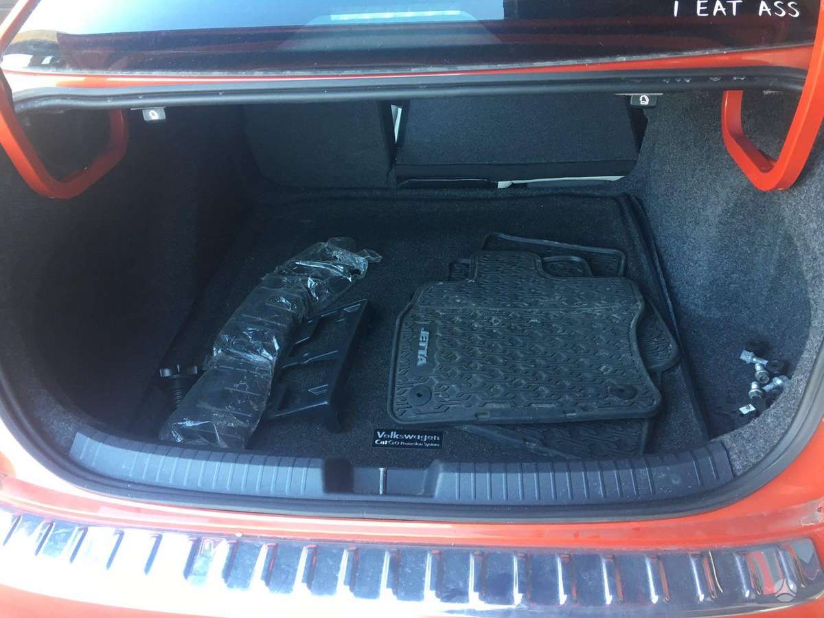 Volkswagen Jetta dalimis