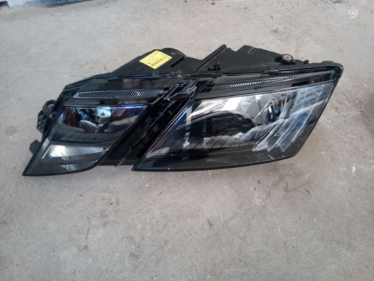 Skoda Octavia body parts