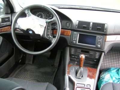 BMW 530 rezerves daļās. Dalimis
