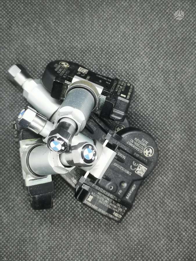 BMW BMW, priedai, R17