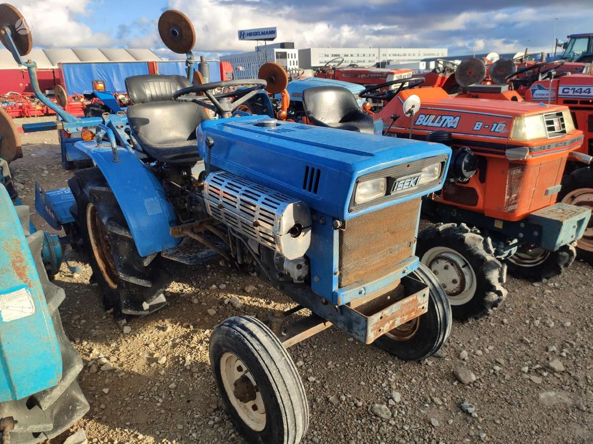 Kubota VISI MODELIAI, тракторы