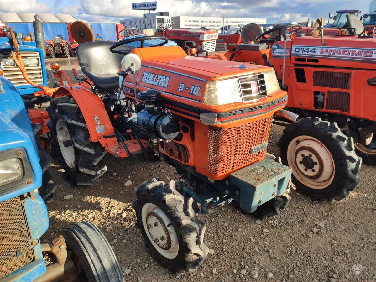 Kubota VISI MODELIAI, тракторы