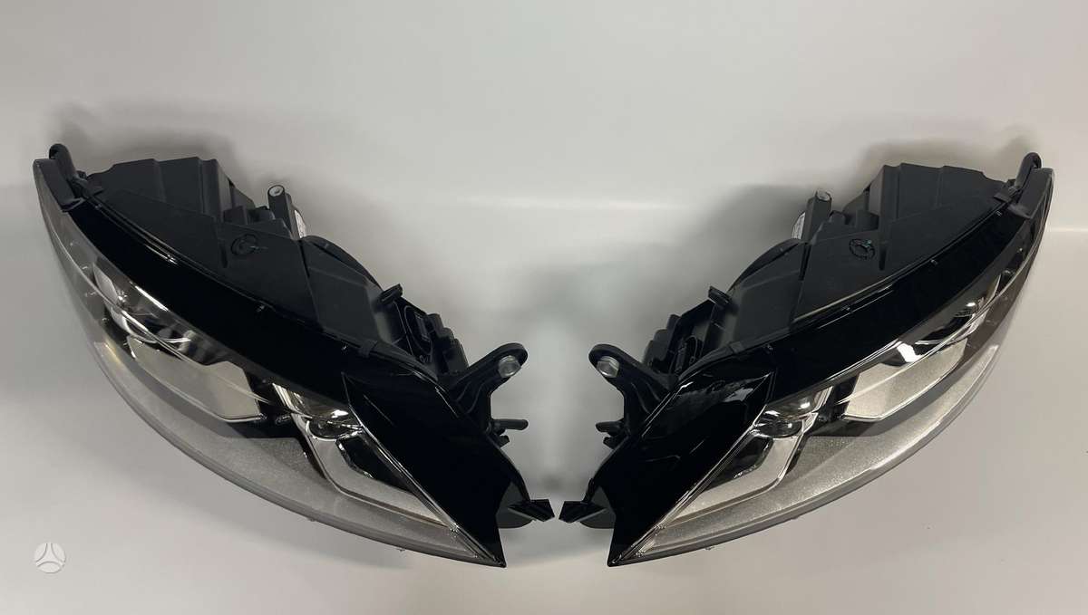 Volkswagen Passat CC lights