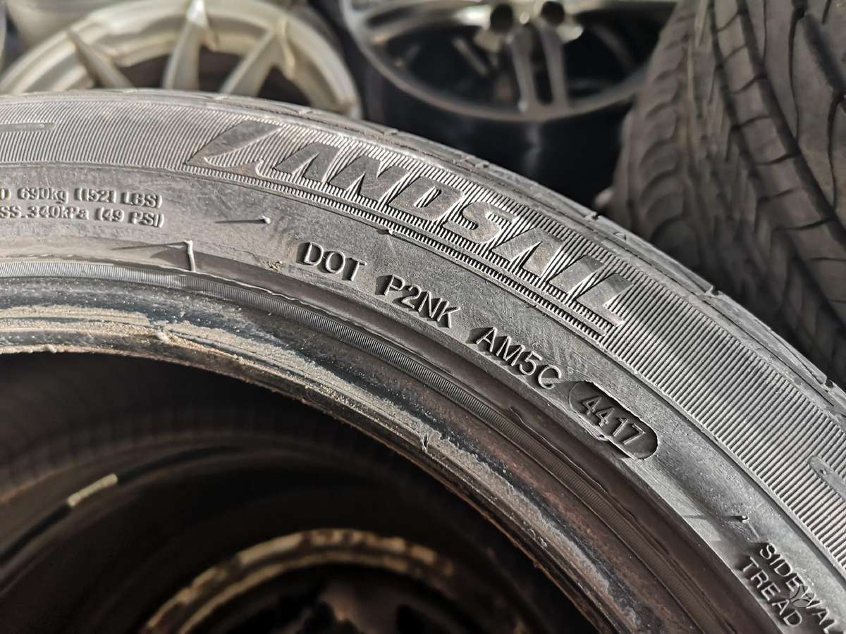 -Kita-, летние 215/45 R17
