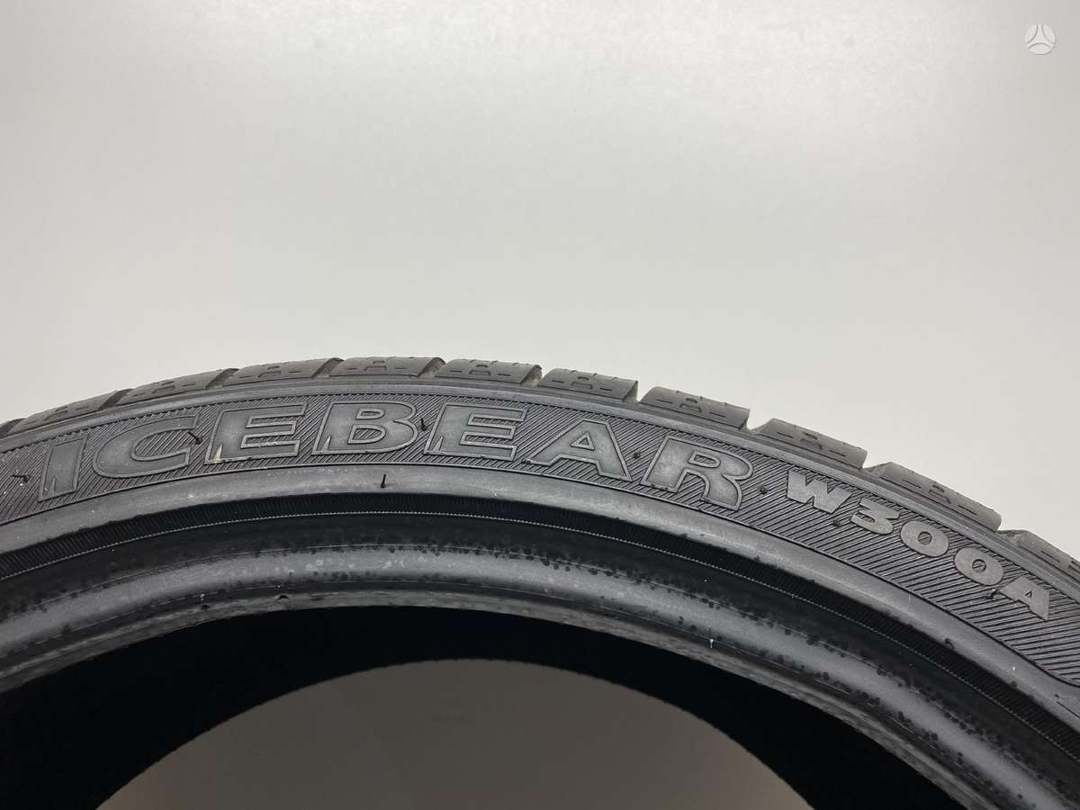 Hankook ICEBEAR W300A, winter 295/30 R22