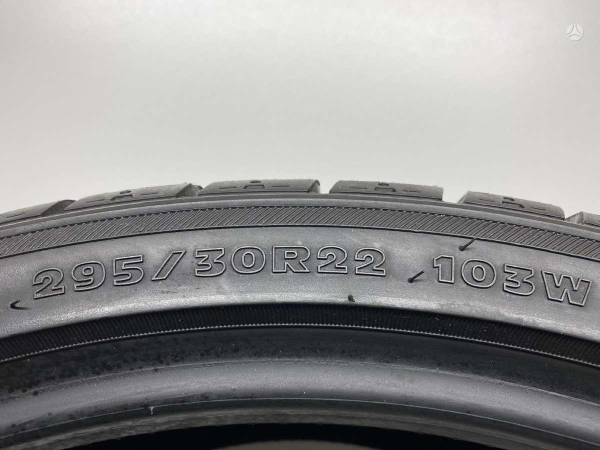 Hankook ICEBEAR W300A, winter 295/30 R22