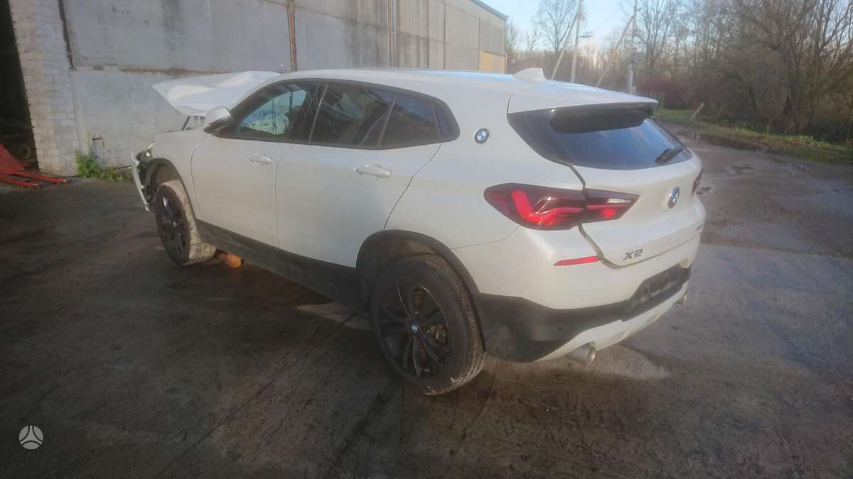 BMW X2
