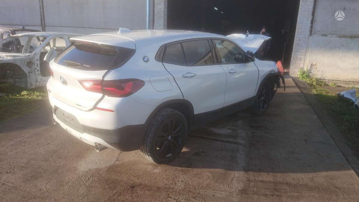 BMW X2