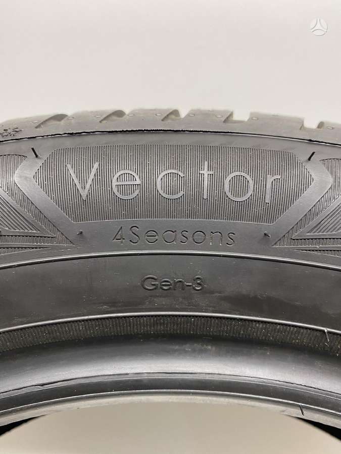 Goodyear Vector4Seasons 2023m, всесезонные 195/55 R16