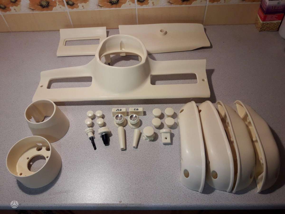 Moskvich 407 body parts