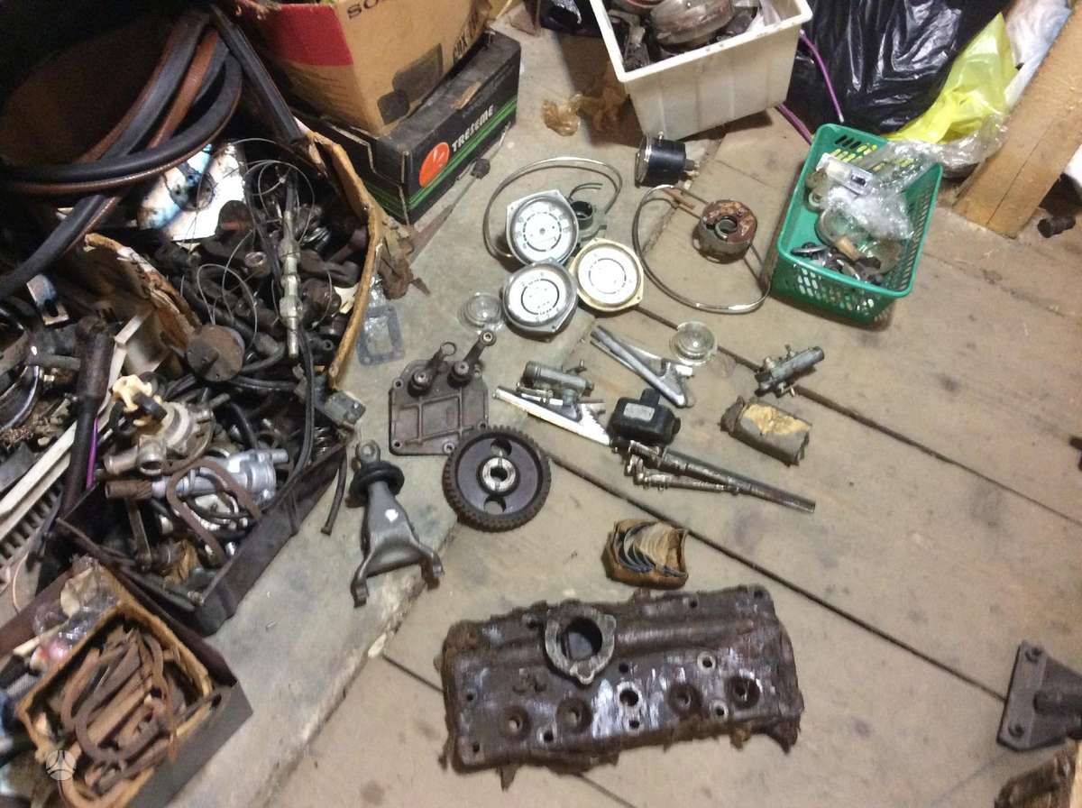 Moskvich 407 body parts
