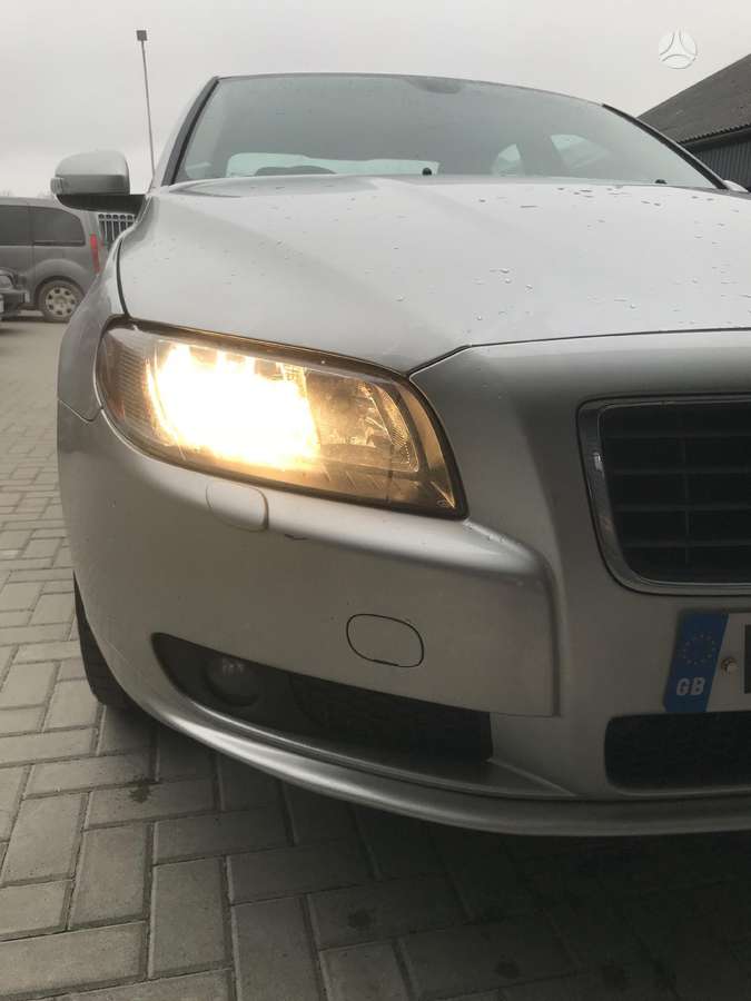 Volvo S80 dalimis