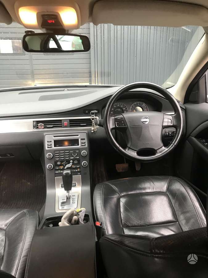 Volvo S80 for parts