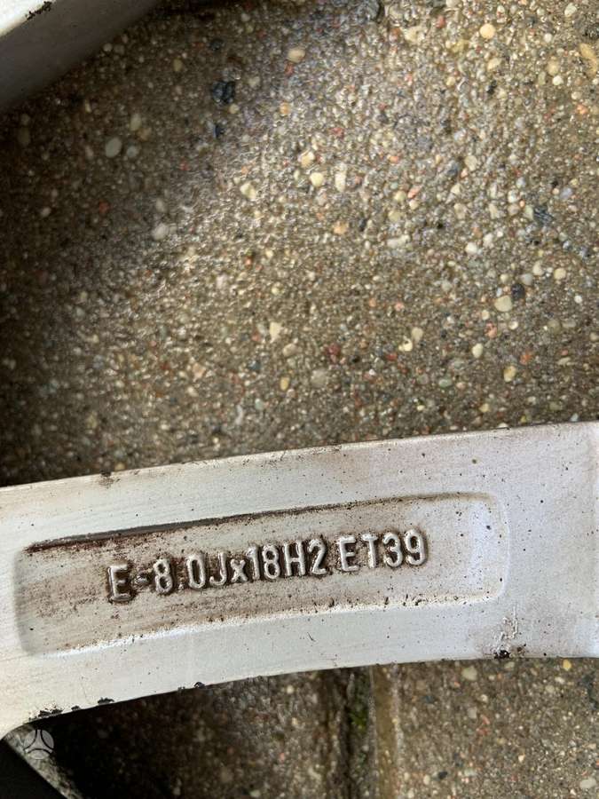 Audi 8R0601025C, light alloy, R18