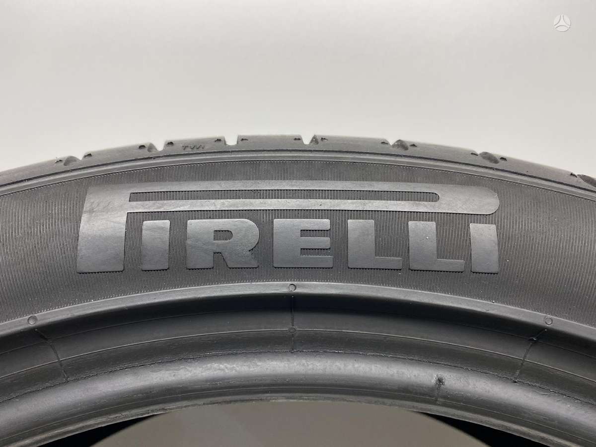 Pirelli P-Zero J 2023m, летние 245/40 R19