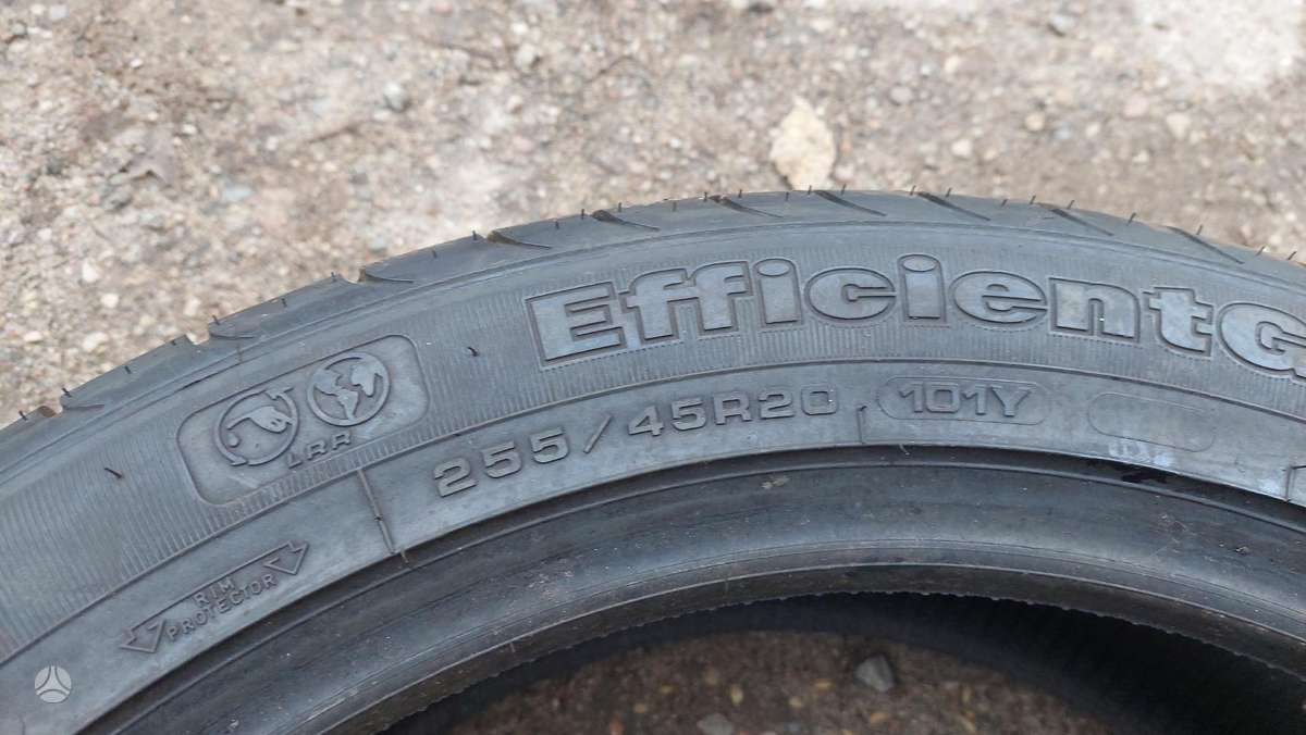 Goodyear EFFICIENTGRIP, vasaras 255/45 R20