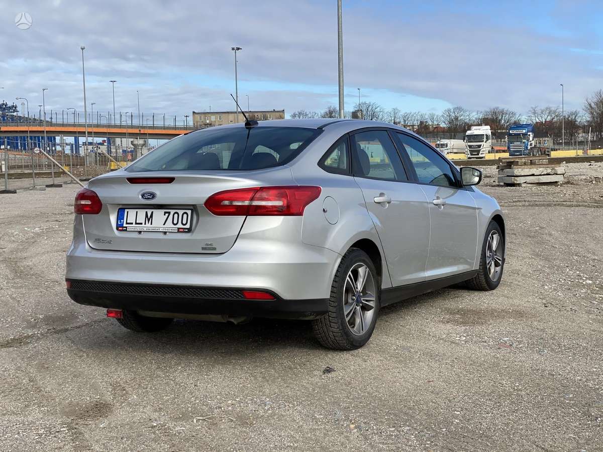Ford Focus, 1.5 l., saloon / sedan